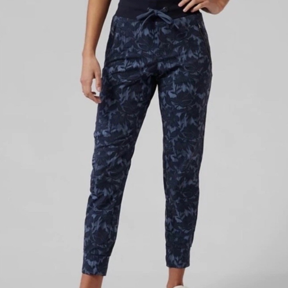 Athleta Trekkie North Joggers - Blue floral, excellent condition